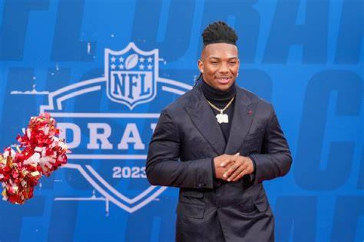2022 NFL Draft: Michael Robinson Obsma Prospect Profile And Analysis