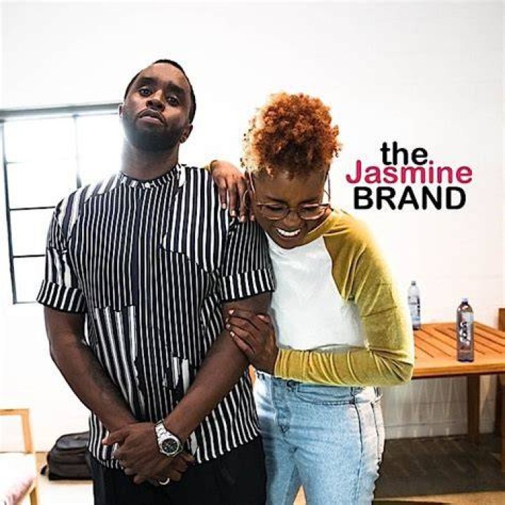 Issa Rae Sips w/ Diddy, Gabrielle Union & Jessica Alba Film SpinOff